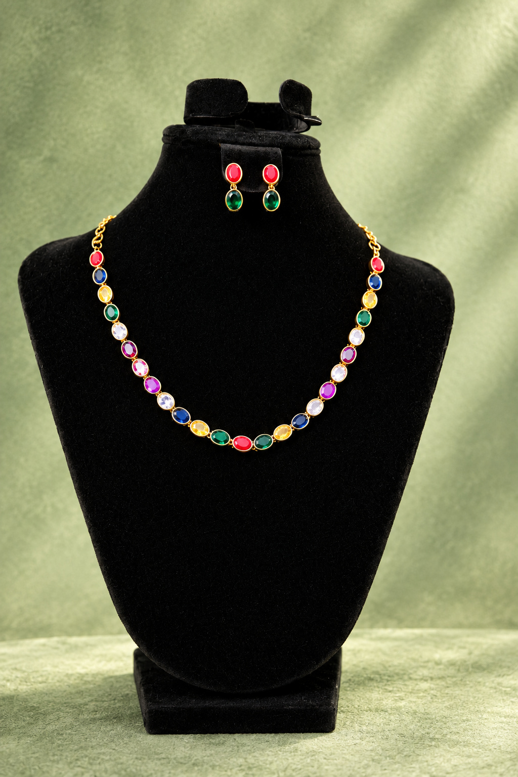 Geometric Diamond V-Collar Necklace
